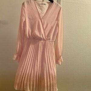 Elegant Pink Pleated Dress